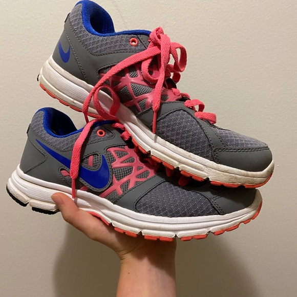 nike tennis shoes - Picture 8 of 8